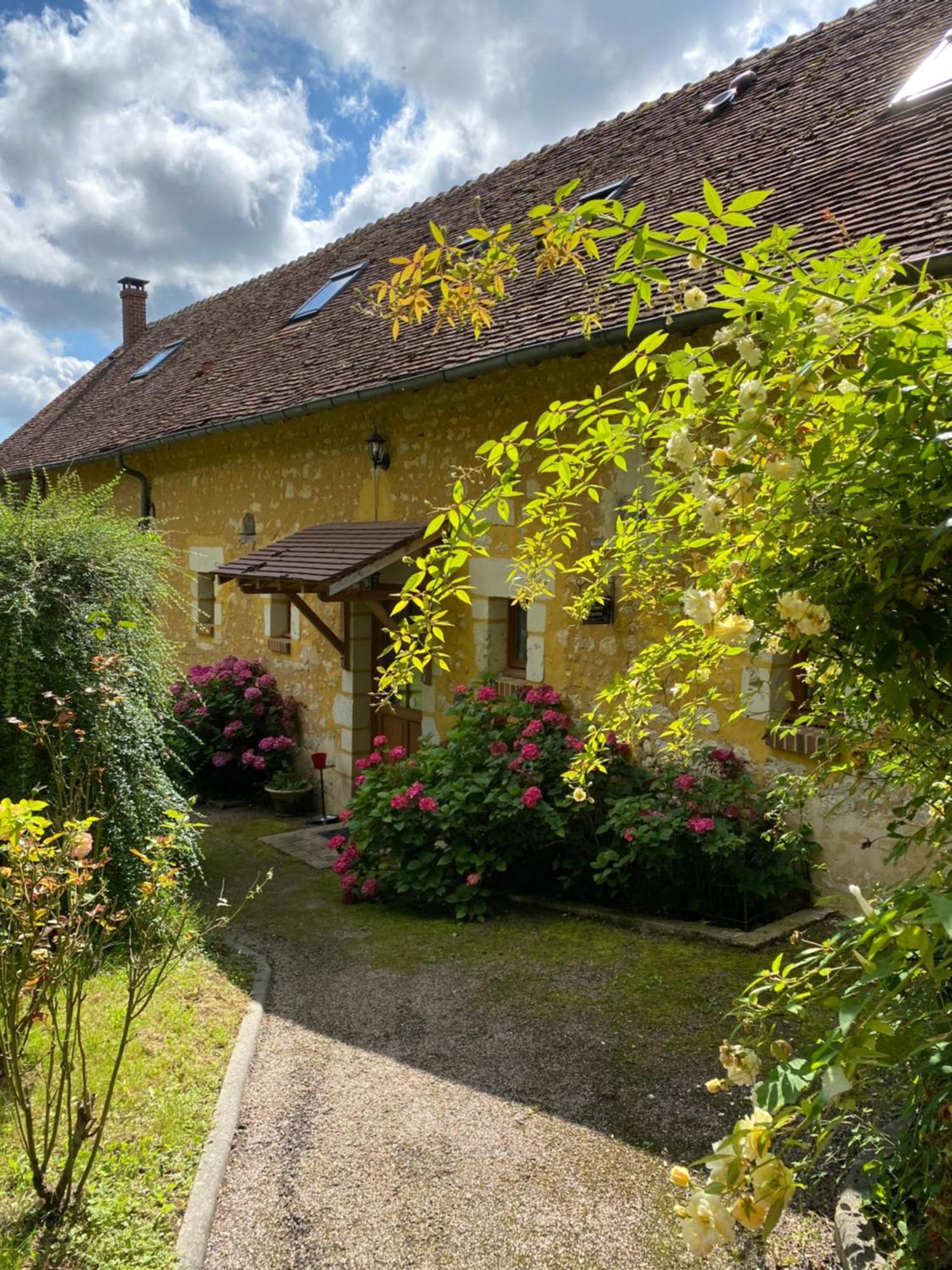 Chambre D'Hotes Du Domaine De La Haute Poignandiere Saint-Germain-de-la-Coudre Bagian luar foto